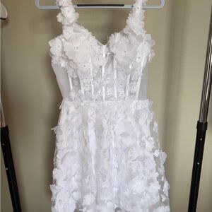 Elegant White Floral Wedding Dress